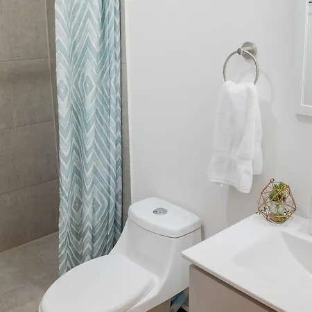 Luxury King Suites - Free Pool, Gym & Parking - Buen Rollo Escapes Guatemala City Exterior photo
