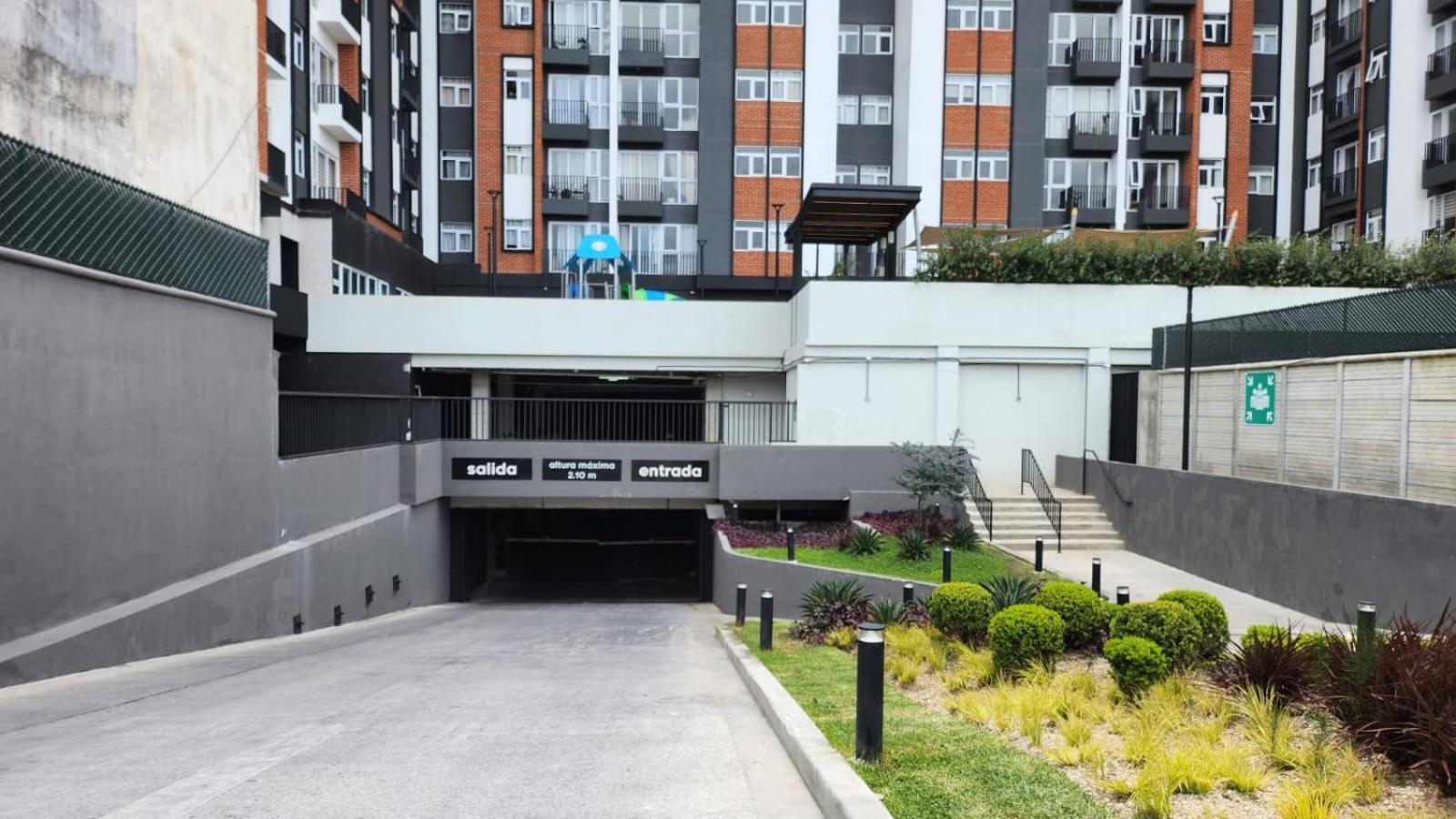 Luxury King - Free Pool, Gym & Parking - Buen Rollo Escapes Città del Guatemala