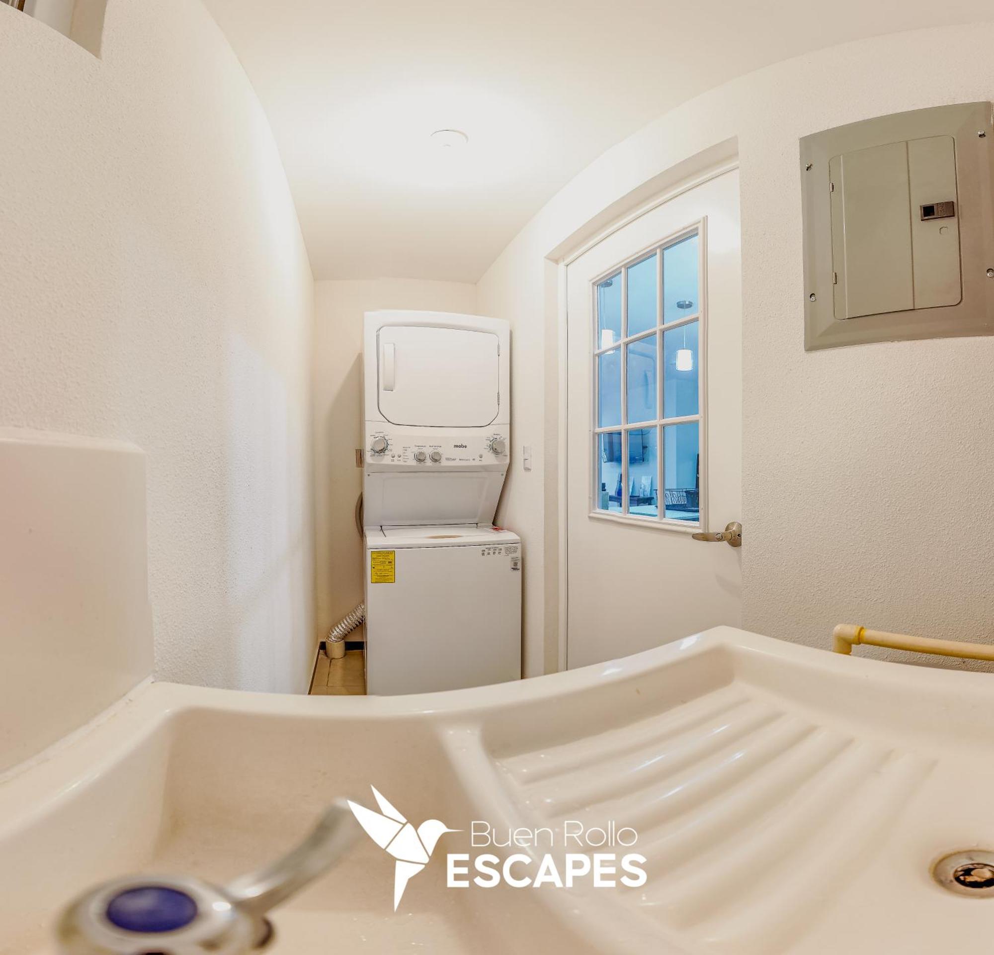 Appartamento Luxury King - Free Pool, Gym & Parking - Buen Rollo Escapes *